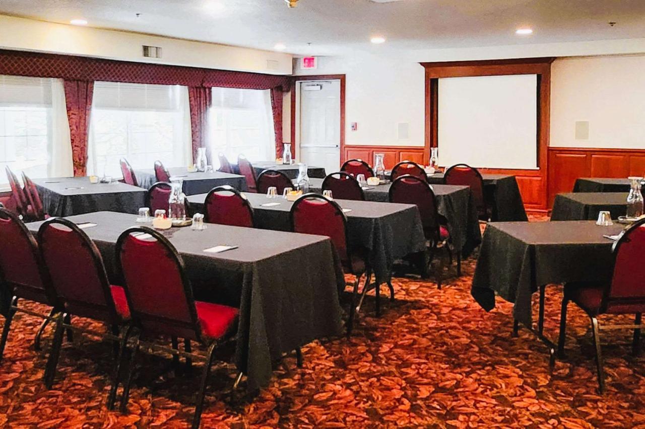 Comfort Suites Corvallis Buitenkant foto