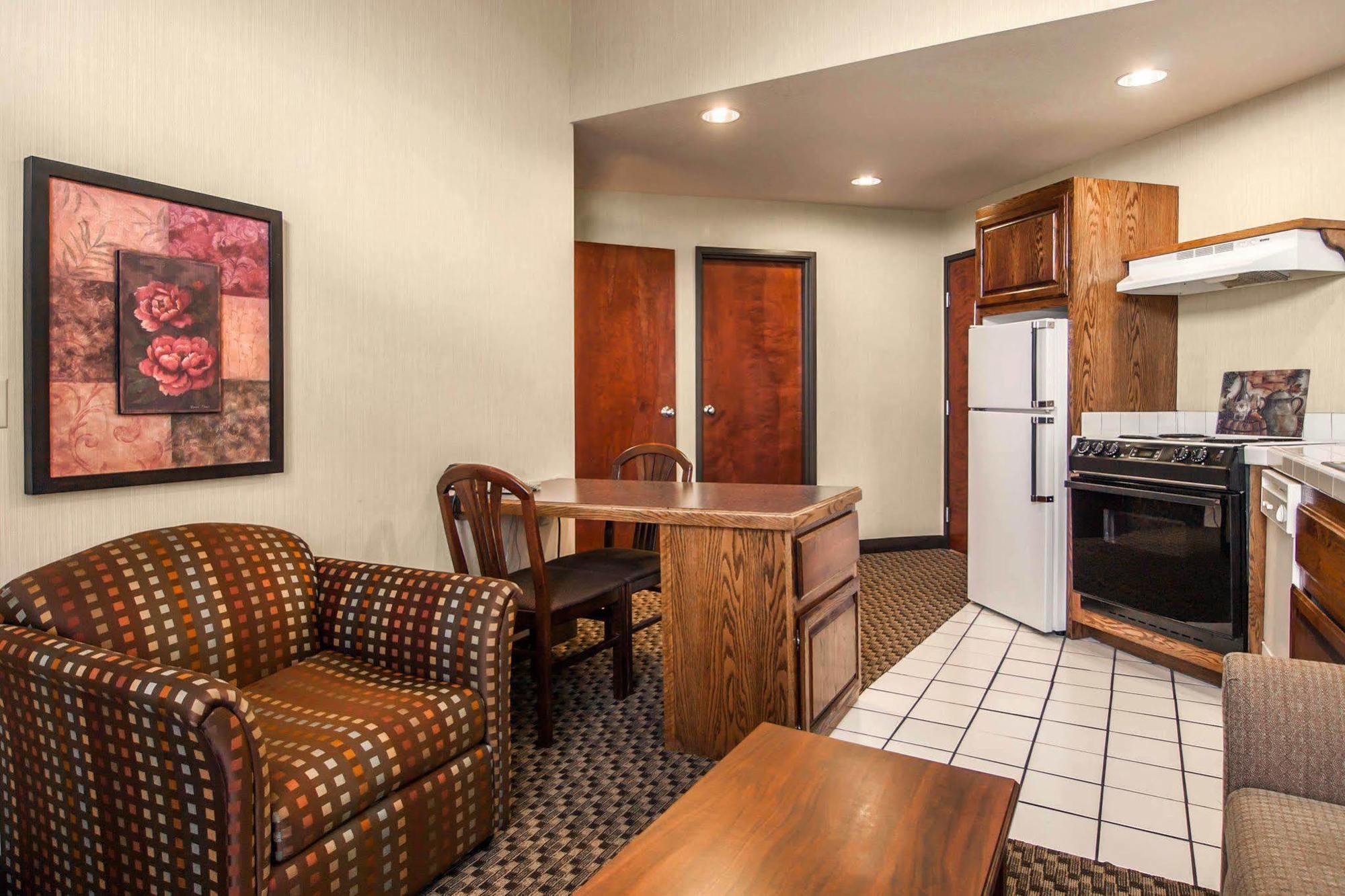 Comfort Suites Corvallis Buitenkant foto