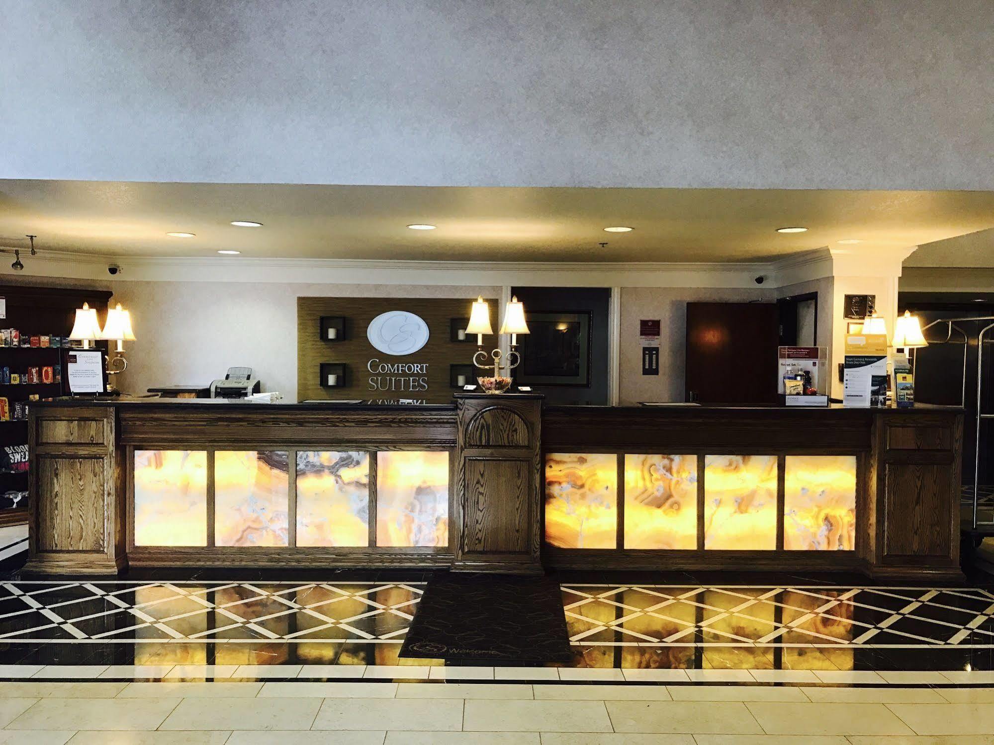 Comfort Suites Corvallis Buitenkant foto